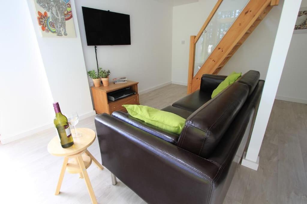 Orchard Nook - Sleeps 4, 2 Bedrooms Kendal Eksteriør billede